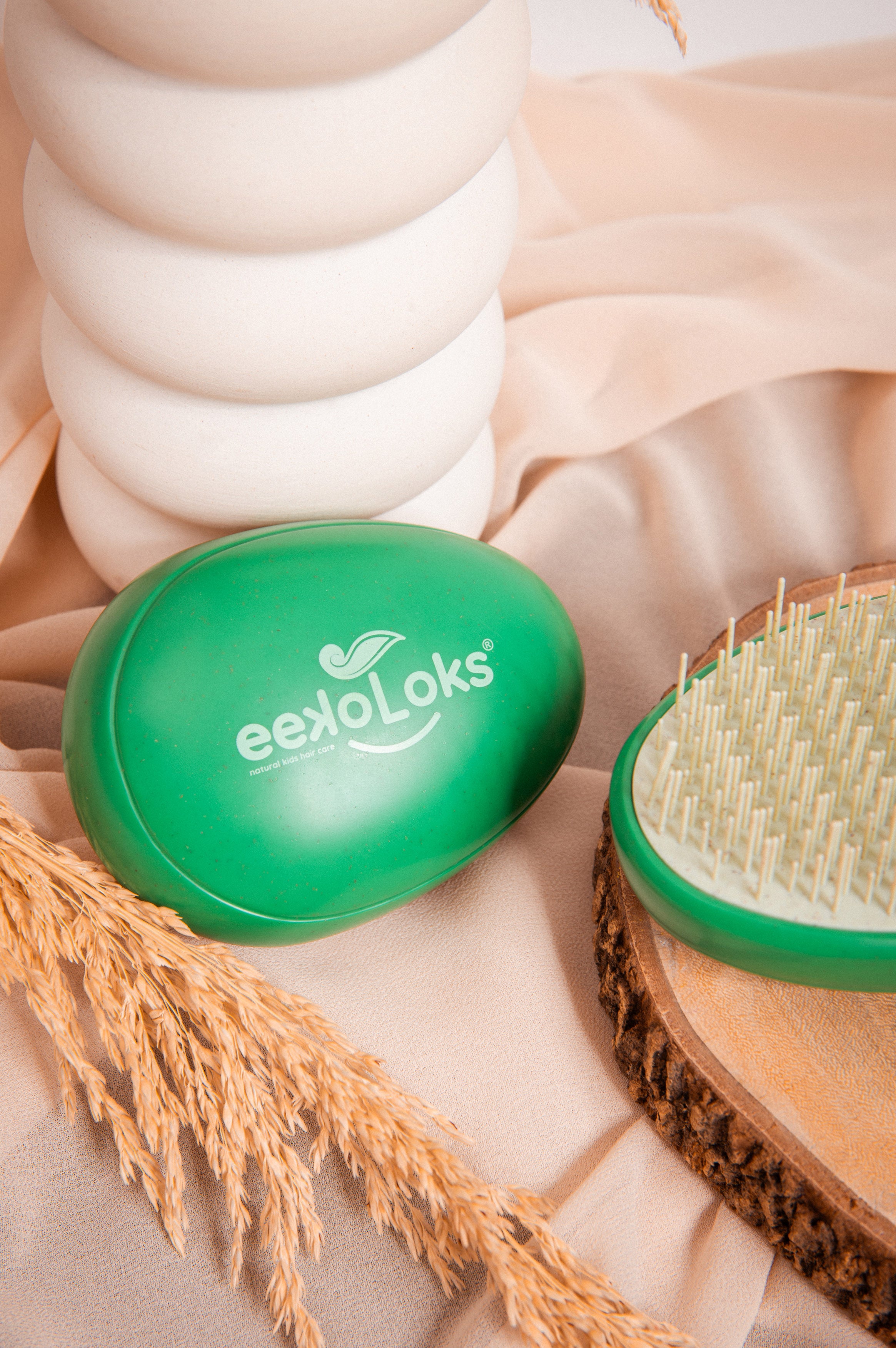 eekoloks Egg Wheat Hairbrush